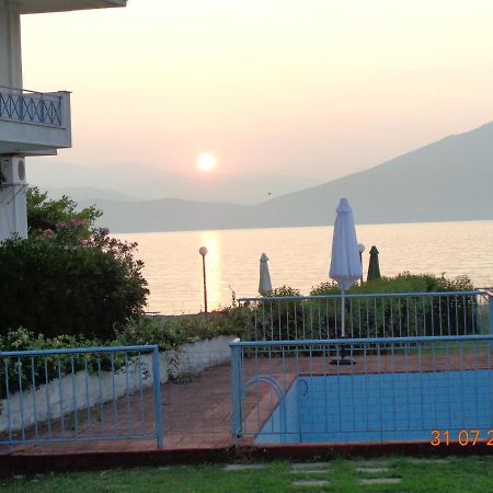 Porto Kairis Hotel โอเรโอย ภายนอก รูปภาพ