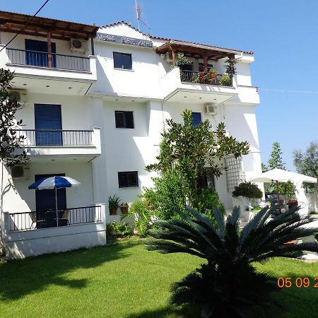 Porto Kairis Hotel โอเรโอย ภายนอก รูปภาพ
