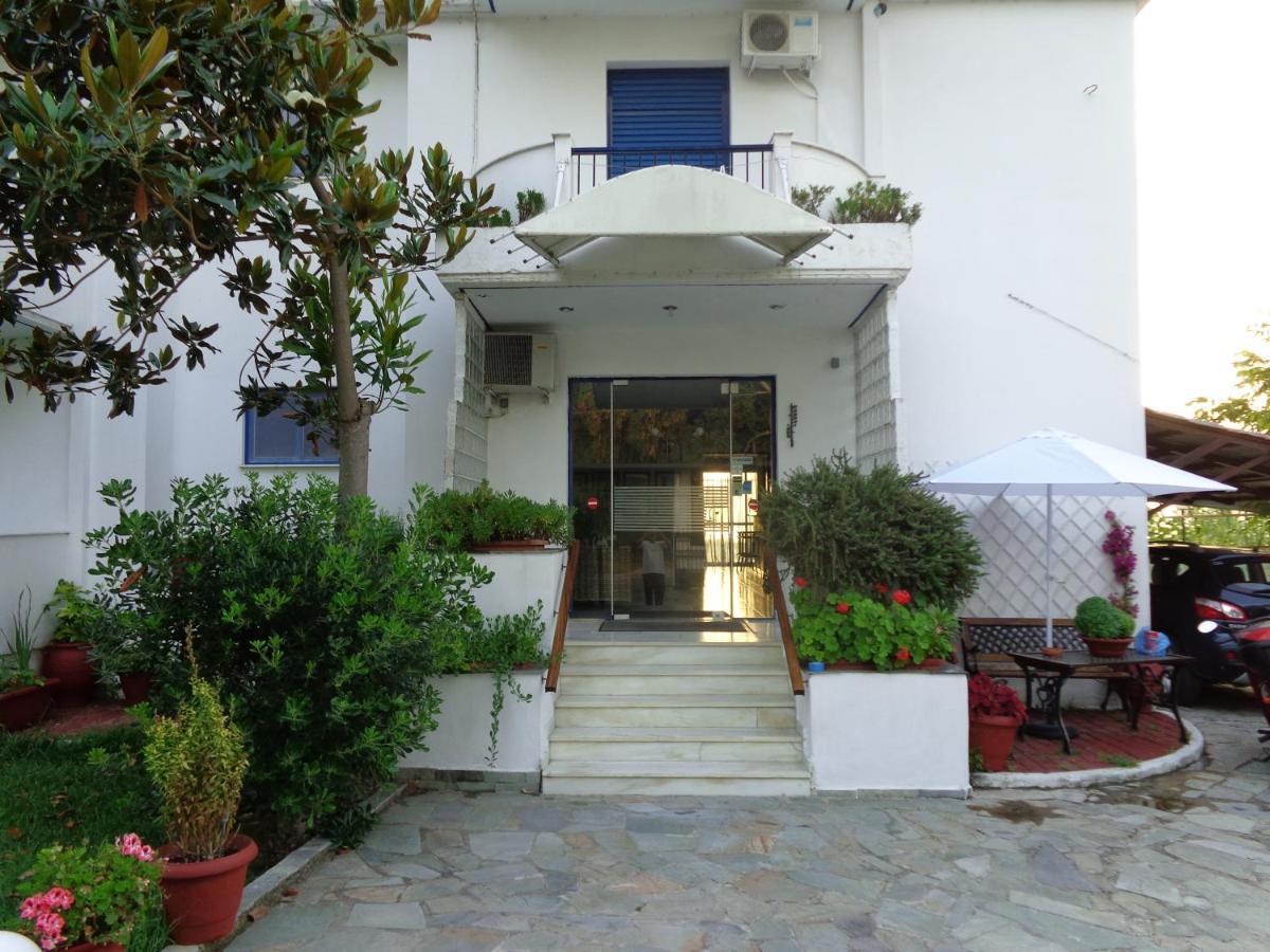 Porto Kairis Hotel โอเรโอย ภายนอก รูปภาพ
