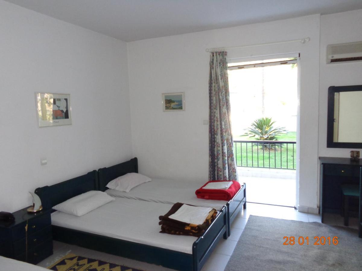 Porto Kairis Hotel โอเรโอย ภายนอก รูปภาพ